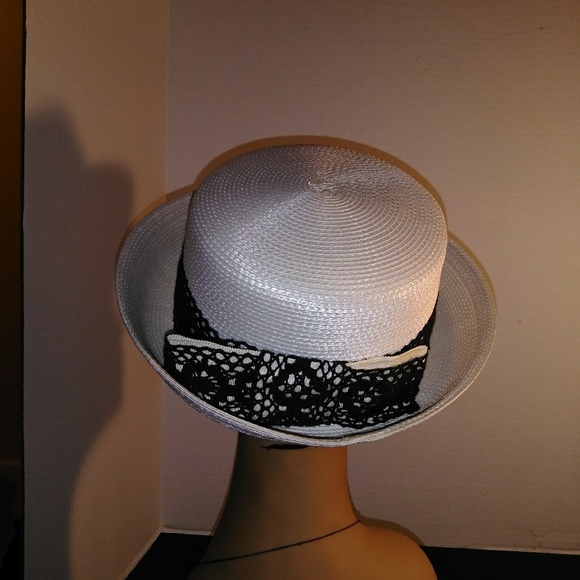 Hat - Picture 2 of 3